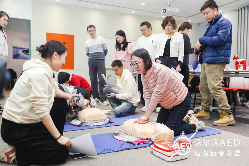 《听到请回答》今日上线 在模拟救援行动中科普安全急救知识(图3)