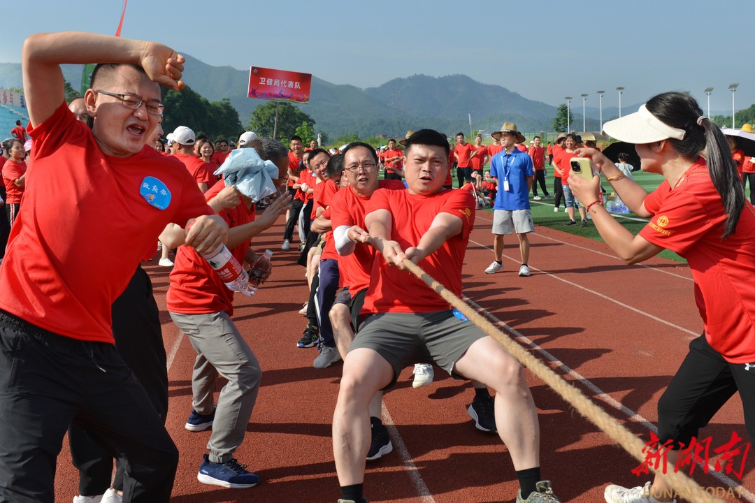 澳门人威尼斯官网图集 趣味运动促健身(图5)